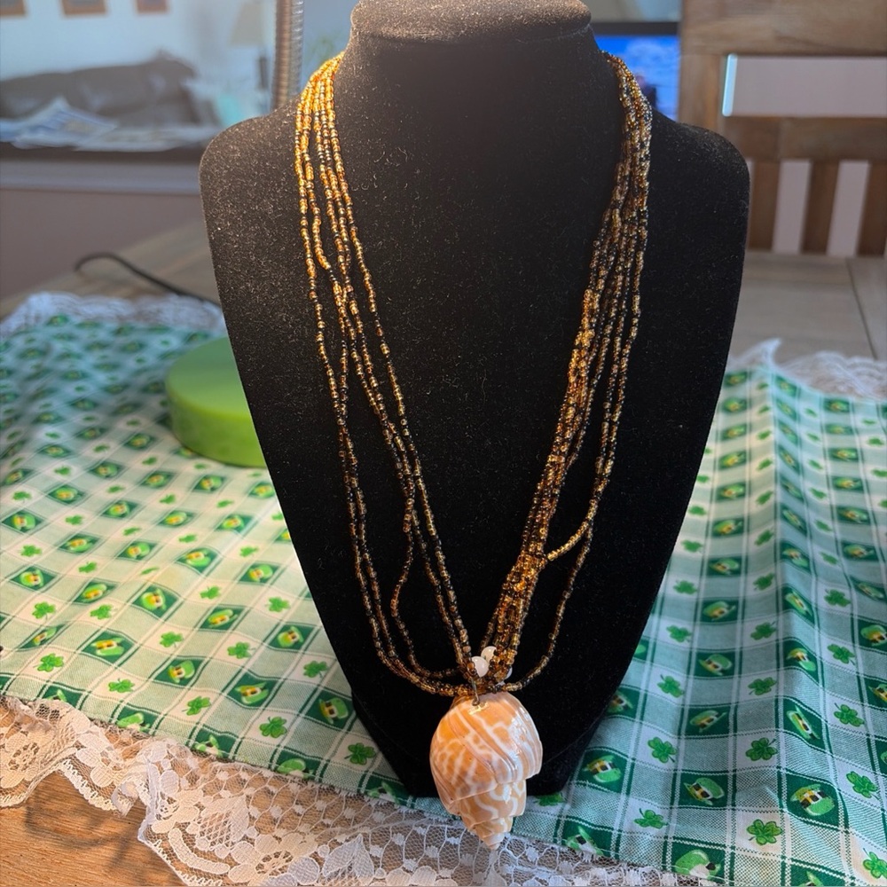 Vintage Brown seed Bead Necklace with seashell Pendant